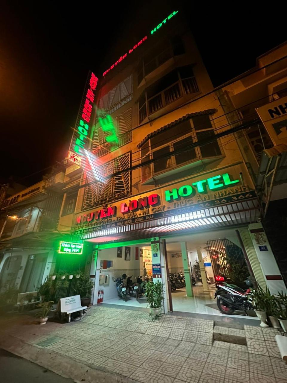 Khach San Nguyen Long Hotel Ap Thap Muoi Exterior foto